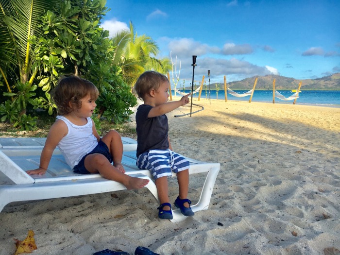 fiji and twins