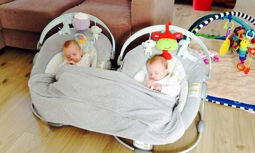 Twins born at 36+2 weeks. My twin birth story Cervical stitch at 20 weeks pregnant with twins