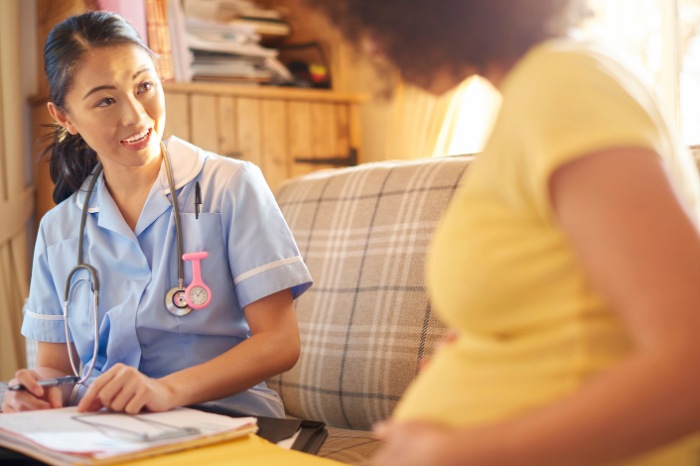 Student Midwife with Twins or Triplets. The Pros and Cons of having a Student Midwife. student midwife when pregnant with triplets