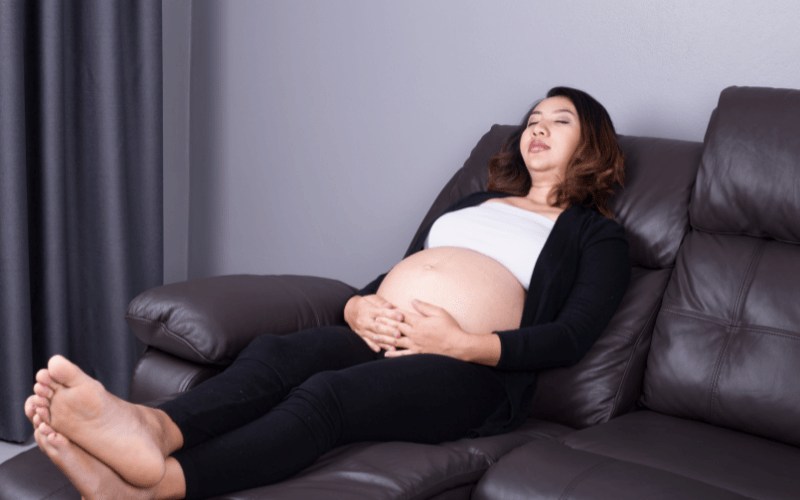 Sleeping when pregnant with twins or triplets how to sleep at night when pregnant with twins
