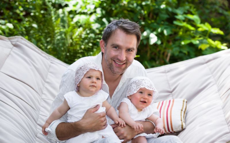 Supporting a family member or friend who has twins or multiples friend who has had twins
