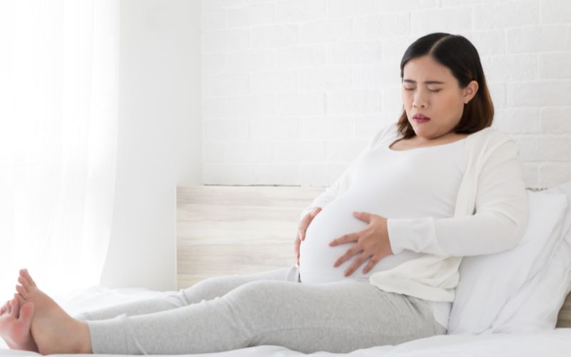 Hyperemesis Gravidarum with triplets Hyperemesis Gravidarum with triplets effects