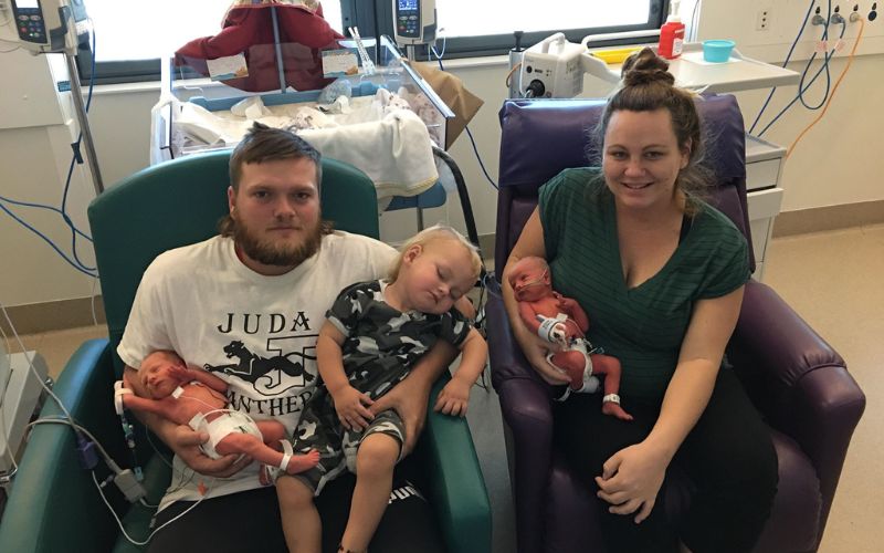 32 week twins NICU