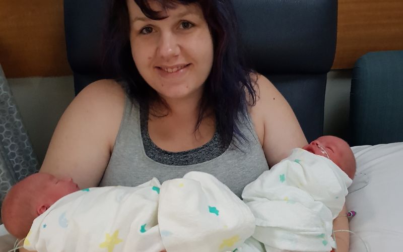 My story of pregnancy, a difficult birth, sickness, moving across the world and then doubling my family my twin birth story - pituitary apoplexy