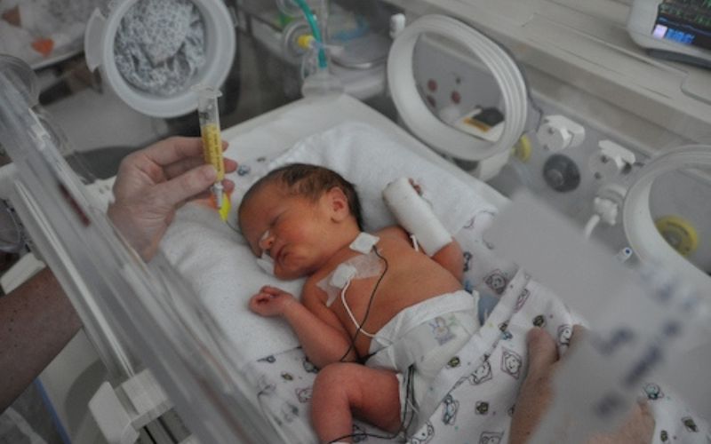Twins in the Special Care Nursery. My experience. NICU twins bonding