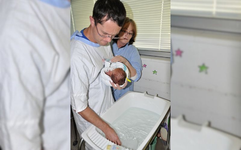 Twins in the Special Care Nursery. My experience. multiples in special care