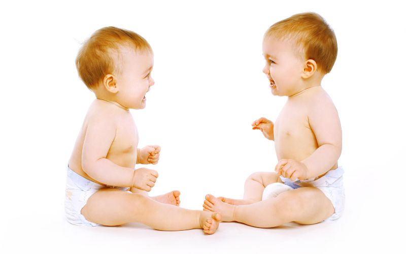 Could my twins be identical? Twin Zygosity MCDA twins
