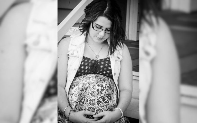 Drug free natural twin birth story. Twins born in 16 minutes from first push! drug free natural twin birth story